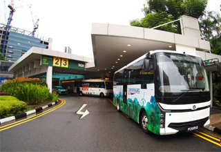 中央医院试用电动巴士提供免费接驳服务